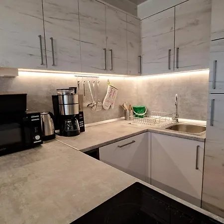 Apartmán Mobile Tom 12 *