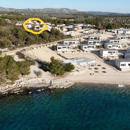 Mobile Tom 12 דירה