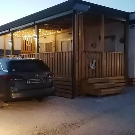 Mobile Tom 12 דירה דראגה